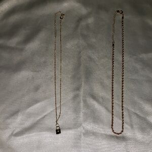 Elegant Gold Necklace Set